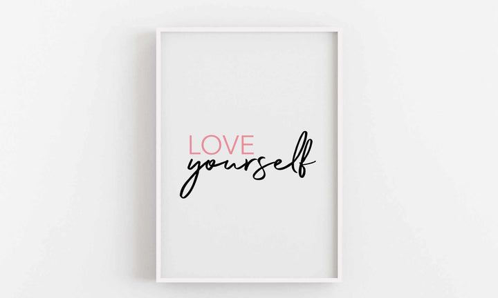 Typografisches Wandbild 'Love Yourself'