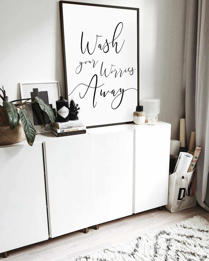 Typografisches Wandbild 'Wash Your Worries Away'