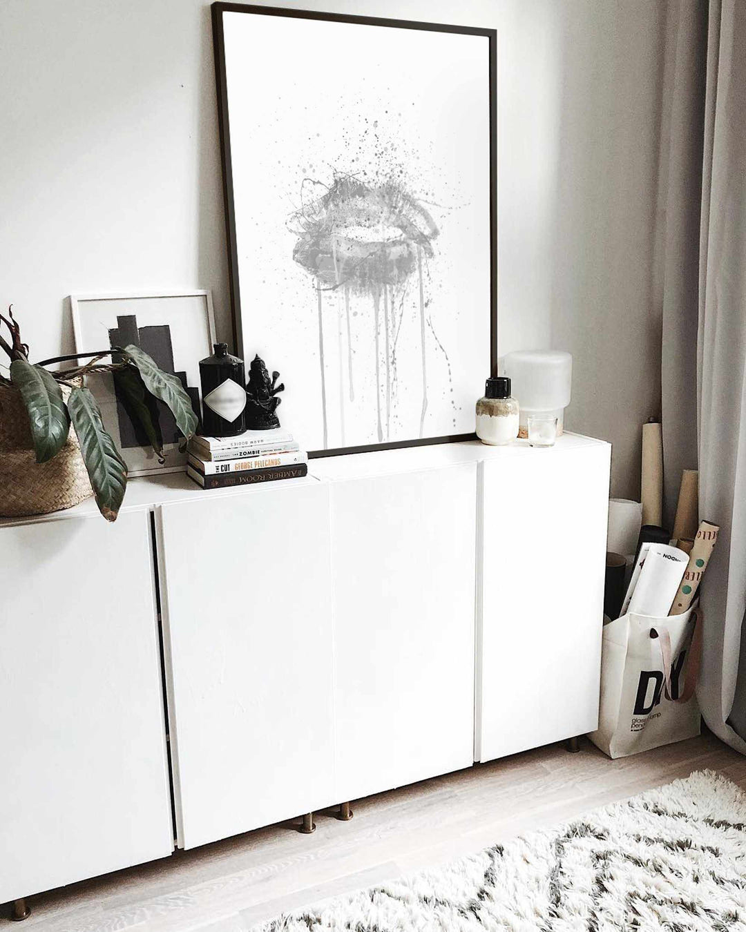 Kinda Sexy' Lippen-Wand-Kunstdruck (graue Ausgabe)